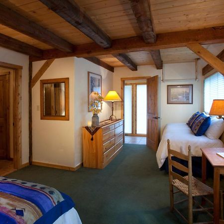 Cottam'S Lodge By Alpine Village Suites Taos Ski Valley Camera foto